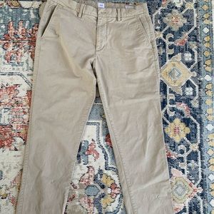 Mens Gap khaki pants. Slim fit 34x34.